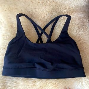 Lululemon free to be bra size small 4 in excellent condition